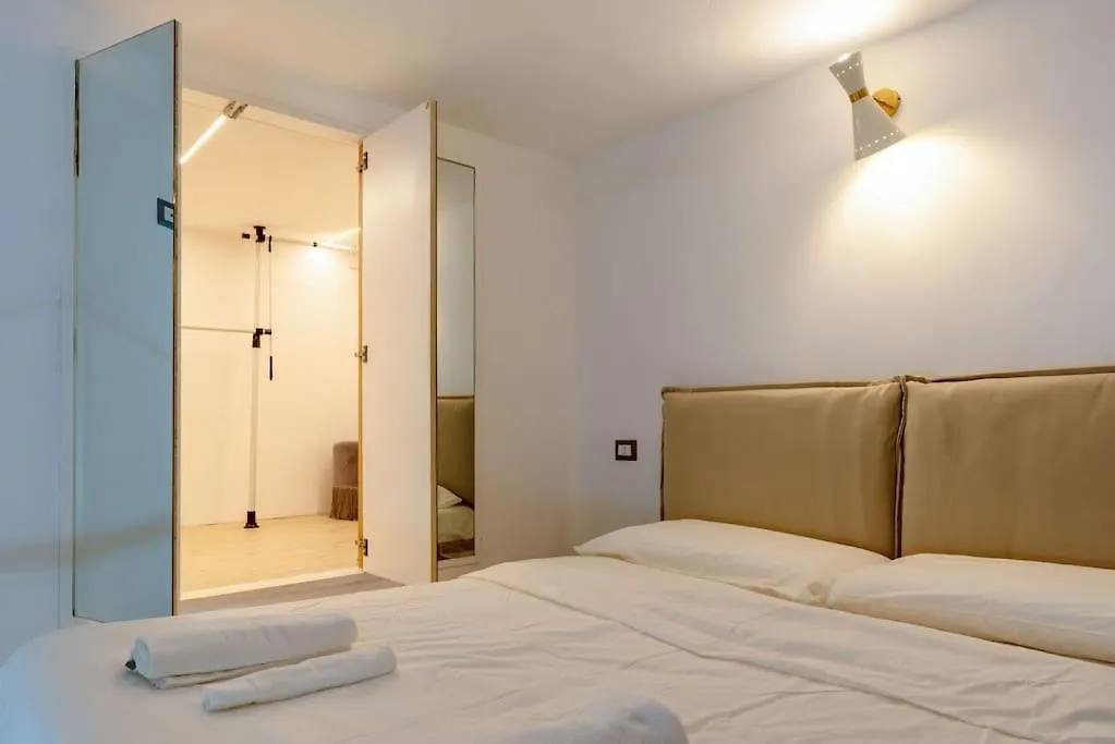 Fashion Loft - 8 Min To Duomo Apartment Milan