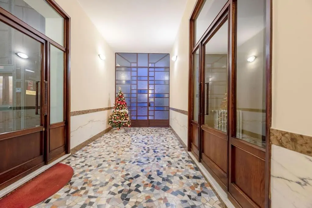 Fashion Loft - 8 Min To Duomo Apartment Milan