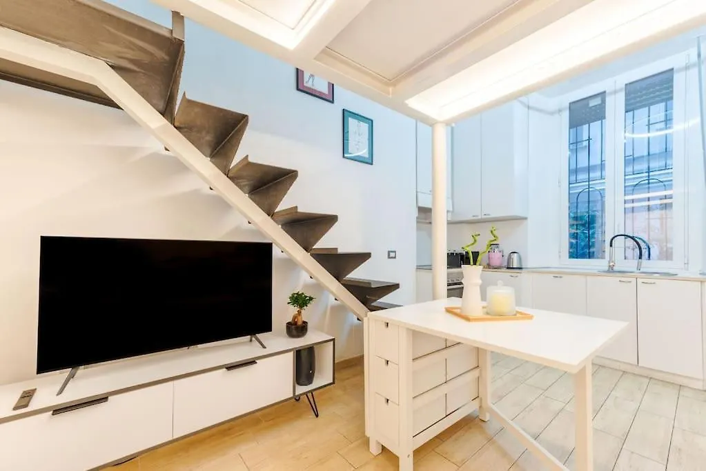 Fashion Loft - 8 Min To Duomo Apartment Milan